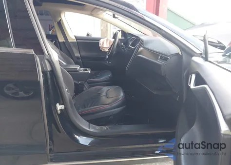 2013 Tesla Model S Performance из США, поврежденный, VIN 5YJSA1DPXDFP04586